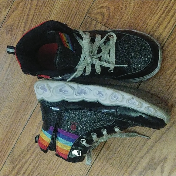 Skechers Big Girls sneaker with lights Size 3 - Picture 2 of 6